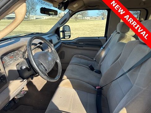 Used 2004 Ford F250 XL image 9