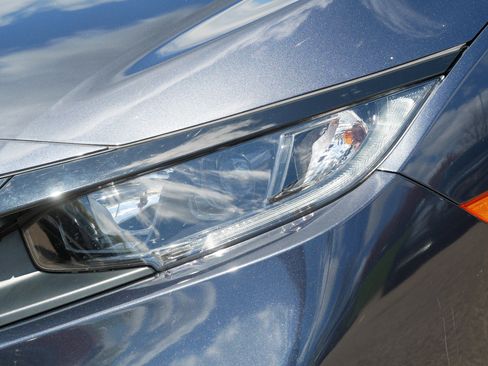 Used 2019 Honda Civic EX image 10