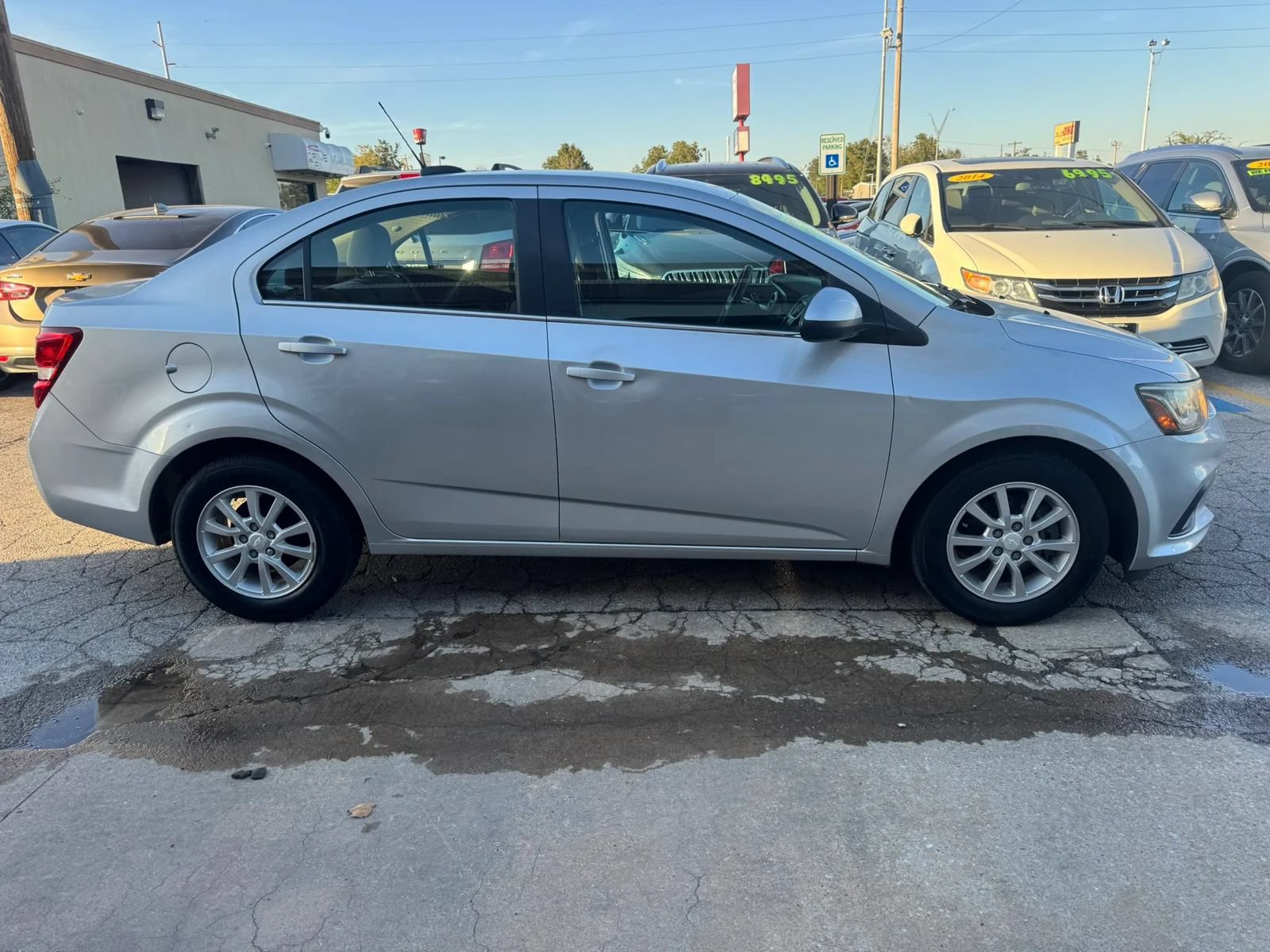 Used 2017 Chevrolet Sonic LT FWD image 5