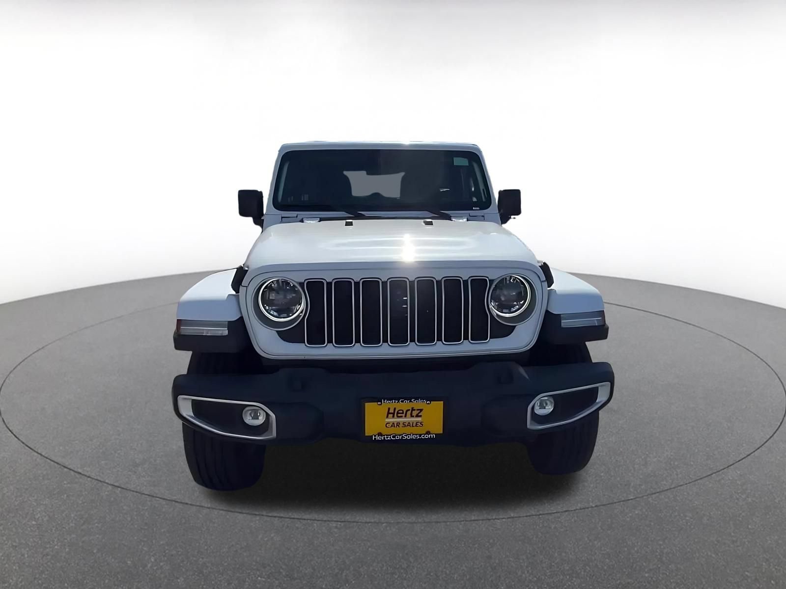 Used 2025 Jeep Wrangler Unlimited Sahara AWD/4WD image 4