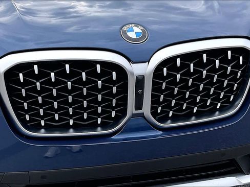 Used 2025 BMW X4 xDrive30i image 31