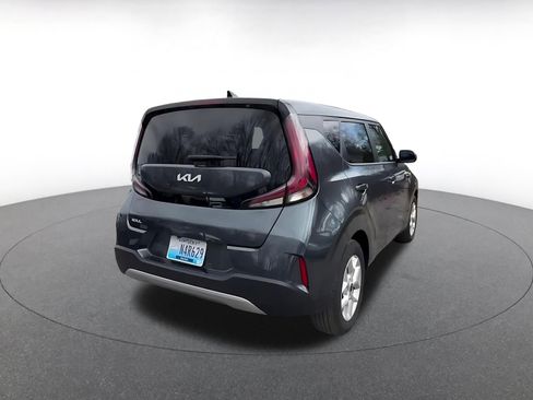 Used 2025 Kia Soul LX w/ LX Technology Package image 14