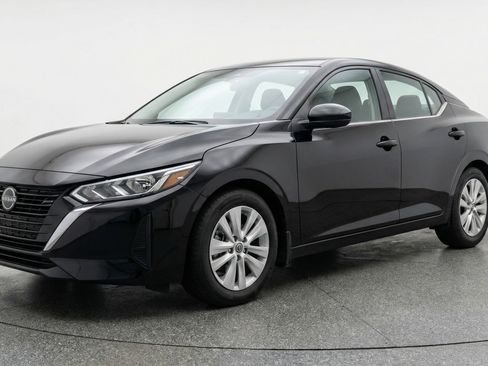 Used 2025 Nissan Sentra S image 3