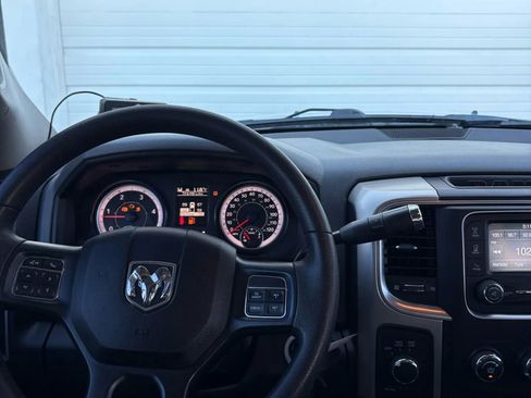 Used 2018 RAM 2500 SLT AWD/4WD image 10