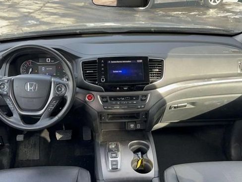 Certified 2023 Honda Ridgeline RTL image 11