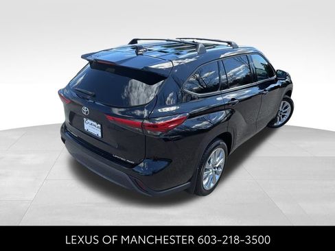 Used 2023 Toyota Highlander Limited AWD/4WD image 6