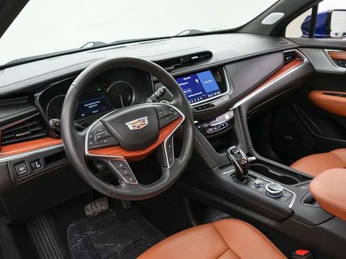 Used 2024 Cadillac XT5 Premium Luxury image 13