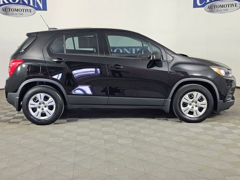 Used 2019 Chevrolet Trax LS w/ LPO, Protection Package FWD image 28