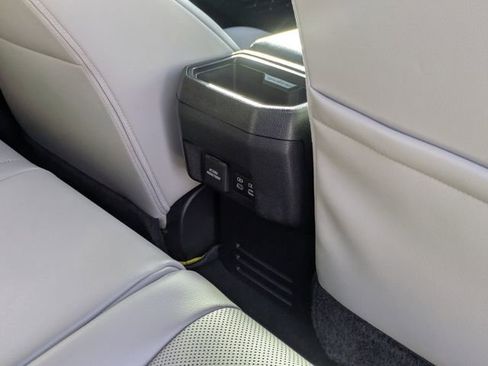 Used 2025 Toyota Tacoma Limited image 31