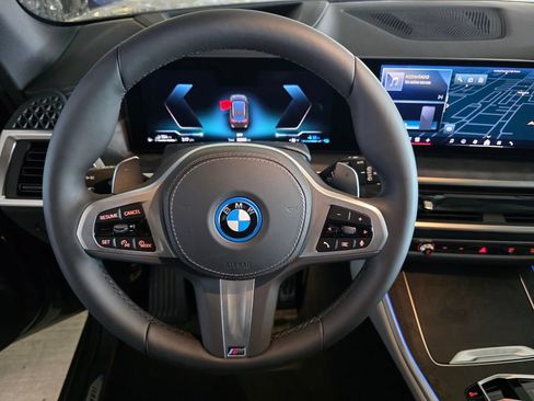 New 2026 BMW X5 xDrive50e w/ M Sport Package AWD/4WD image 13