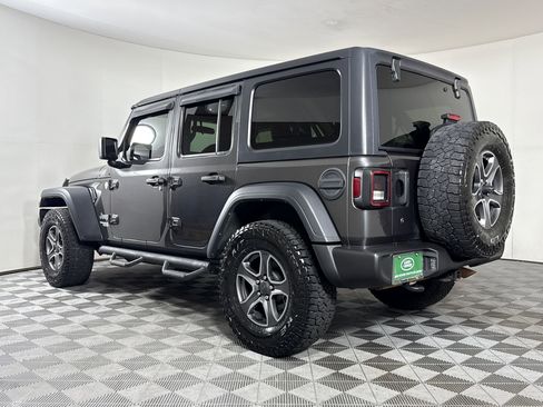 Used 2019 Jeep Wrangler Unlimited Sport S image 3