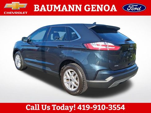 Used 2024 Ford Edge SEL w/ Convenience Package AWD/4WD image 3