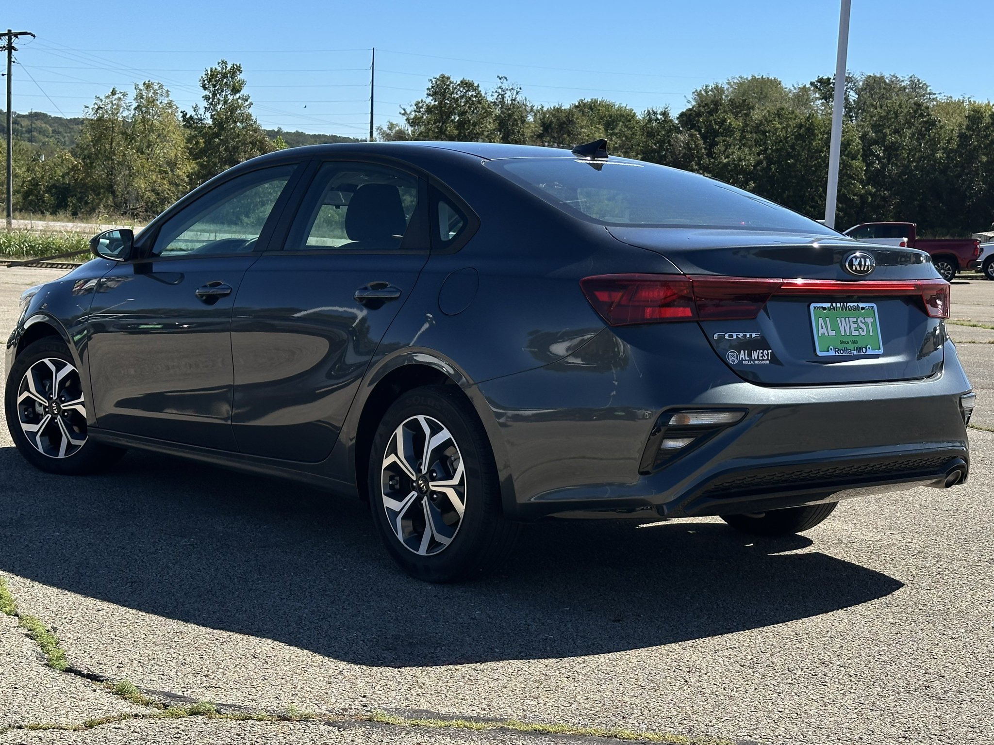 Used 2021 Kia Forte LXS FWD image 5