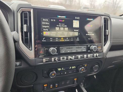 New 2026 Nissan Frontier SV image 8