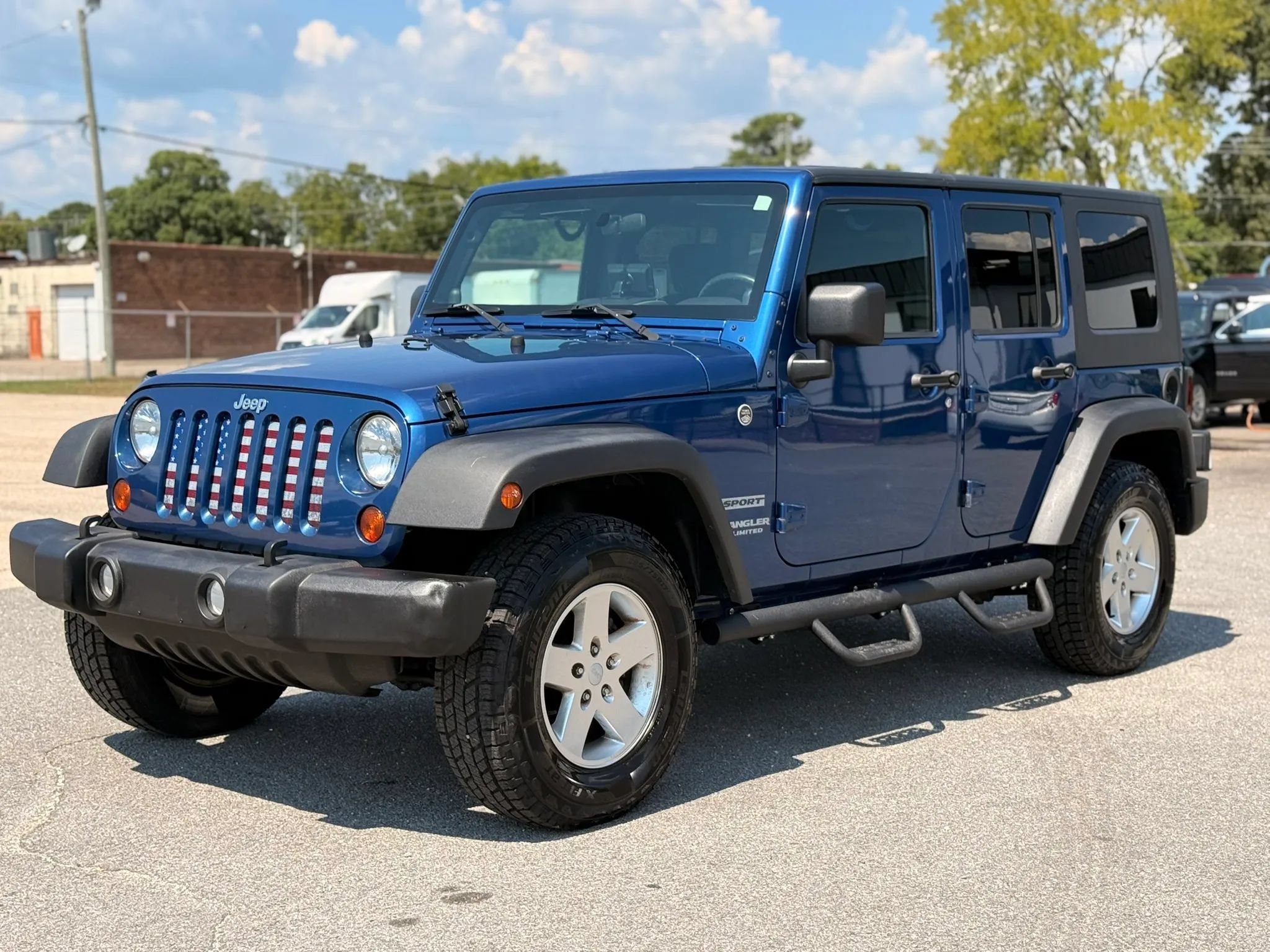 Used 2010 Jeep Wrangler Unlimited Sport AWD/4WD image 5
