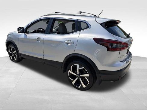 Certified 2022 Nissan Rogue Sport SL FWD image 5