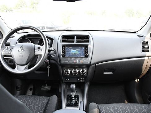 Used 2025 Mitsubishi Outlander Sport ES AWD/4WD image 20