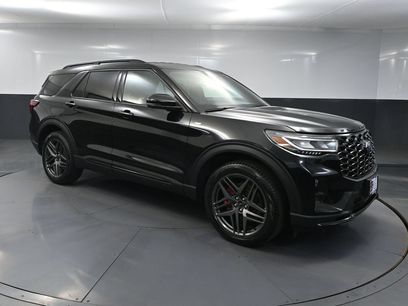 Used 2025 Ford Explorer ST-Line w/ ST-Line Street Pack