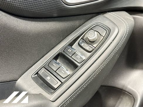 Used 2020 Subaru Forester Premium AWD/4WD image 19