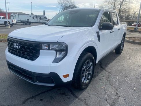 New 2026 Ford Maverick XLT image 3