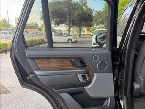 Used 2019 Land Rover Range Rover HSE AWD/4WD image 24