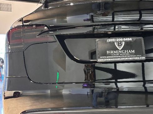 Used 2022 Tesla Model X Plaid image 16