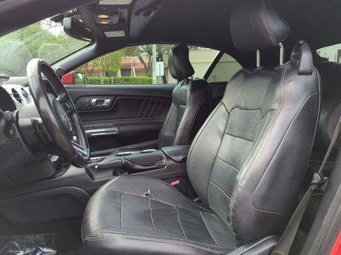 Used 2017 Ford Mustang GT Premium image 9