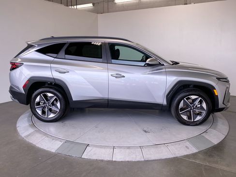 Used 2025 Hyundai Tucson SEL AWD/4WD image 6