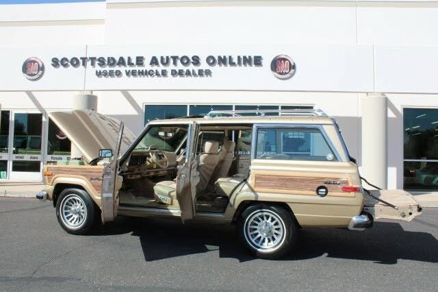 Used 1990 Jeep Grand Wagoneer AWD/4WD image 43