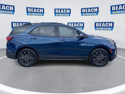 Used 2023 Chevrolet Equinox RS w/ RS Leather Package FWD image 9