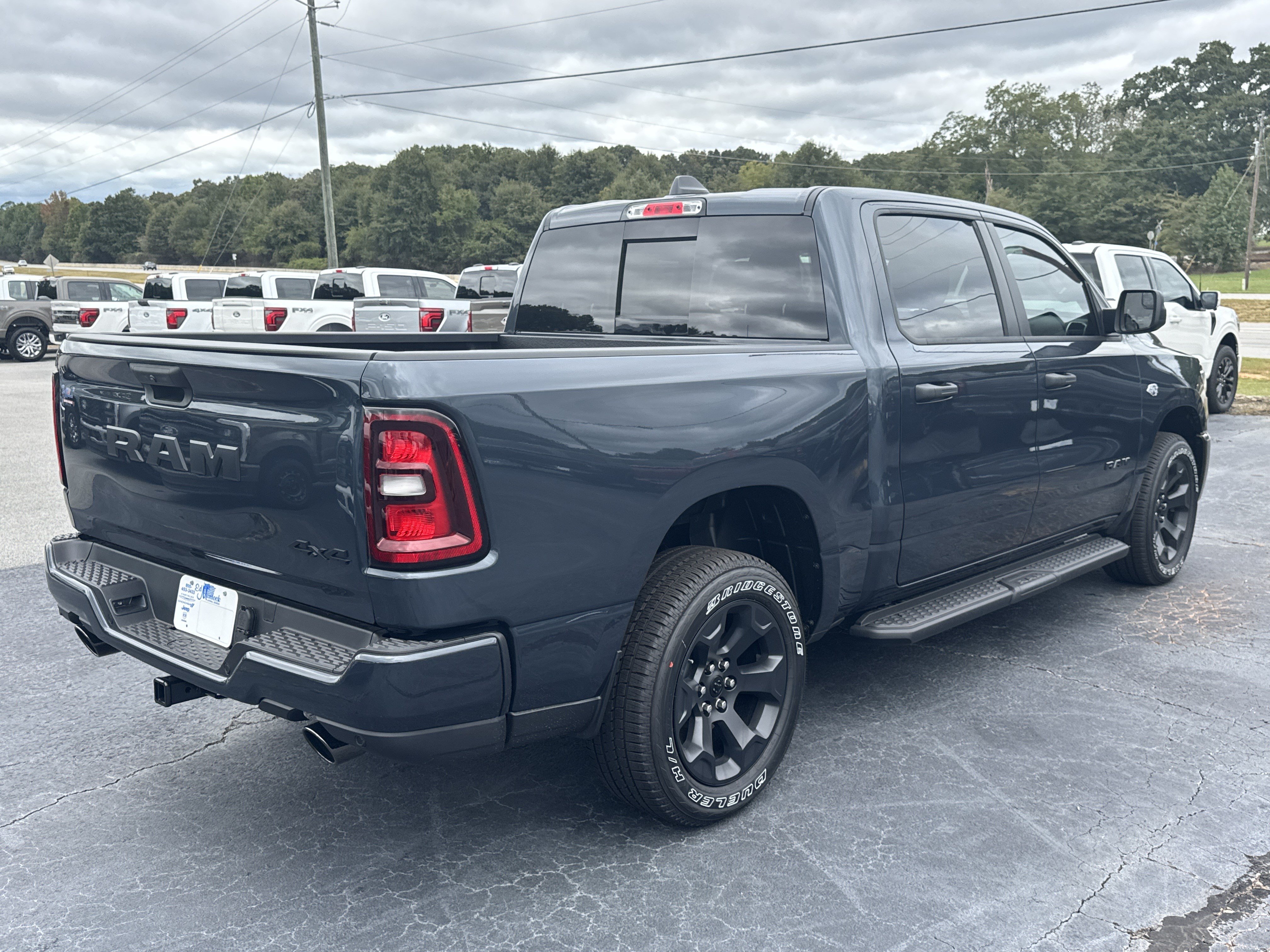 New 2026 RAM 1500 Express AWD/4WD image 5