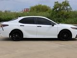 Used 2022 Toyota Camry SE image 4