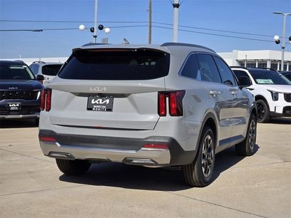 New 2026 Kia Sorento S w/ S Panoramic Sunroof Package