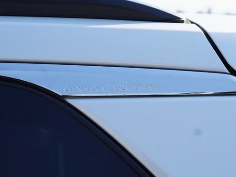 Certified 2024 Toyota Corolla Cross XLE FWD image 8