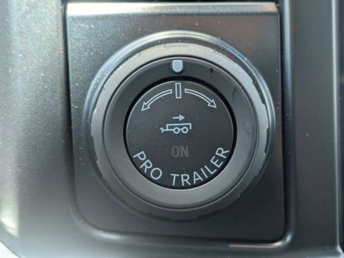 Certified 2025 Ford F250 Lariat w/ Lariat Ultimate Package AWD/4WD image 60