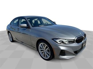 Used 2023 BMW 330i Sedan video 2