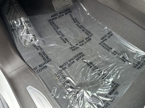 Used 2024 GMC Sierra 1500 SLT w/ SLT Premium Package image 17