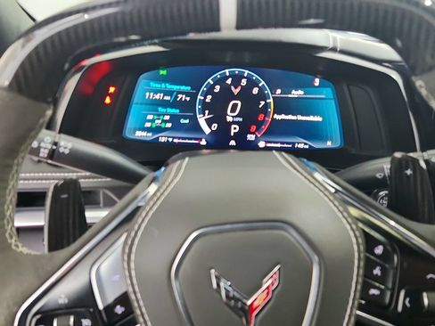 Used 2025 Chevrolet Corvette Z06 RWD image 19