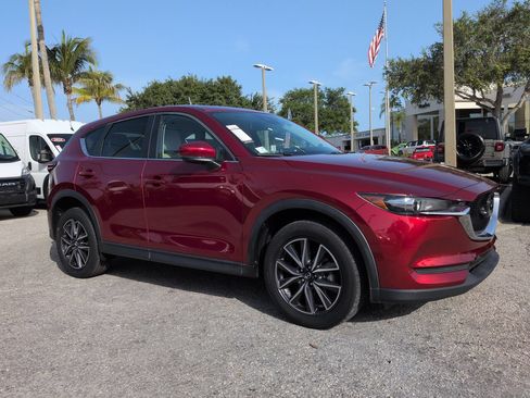 Used 2018 MAZDA CX-5 Touring w/ Preferred Equipment Package FWD image 2