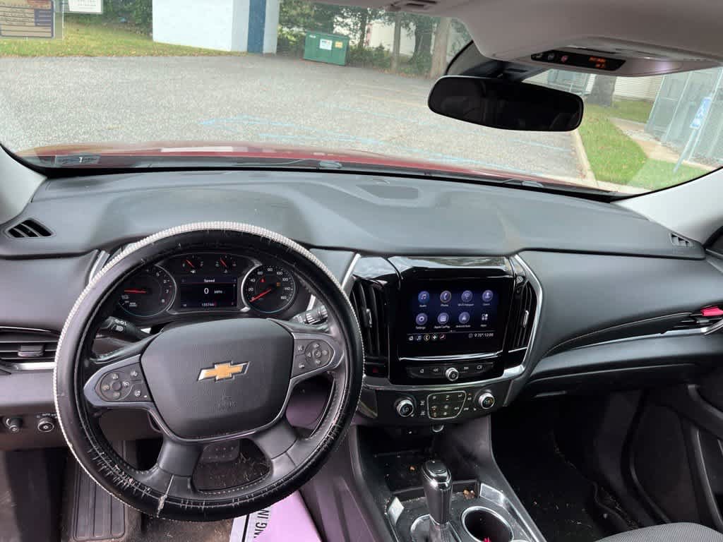 Used 2020 Chevrolet Traverse LT w/ Driver Confidence II Package AWD/4WD image 10