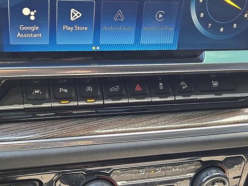 Used 2023 Chevrolet Silverado 1500 LT AWD/4WD image 30