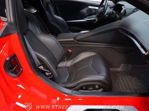 Used 2021 Chevrolet Corvette Stingray Preferred Cpe w/ Z51 Performance Package RWD image 40