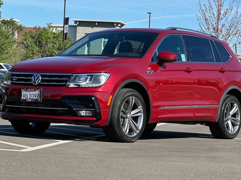Used 2019 Volkswagen Tiguan SEL R-Line image 8