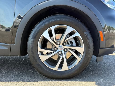 Used 2023 Buick Envision Essence image 9