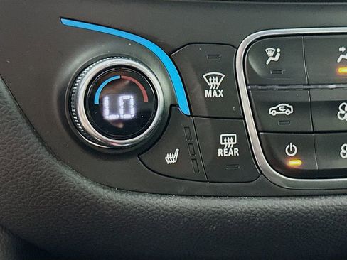 Used 2023 Chevrolet Equinox LT FWD image 27