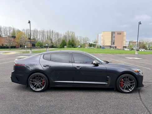 Used 2022 Kia Stinger GT1 AWD/4WD image 6
