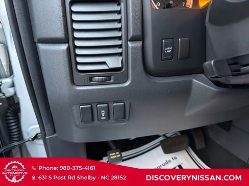 Used 2011 Nissan Titan SV w/ SV Value Truck Pkg image 13