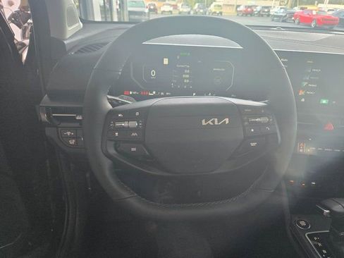 New 2026 Kia Sportage SX image 17