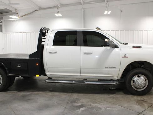 Used 2020 RAM 3500 Big Horn AWD/4WD image 11