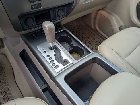 Used 2015 Nissan Armada Platinum w/ 2nd Row Captain Seat Package image 19